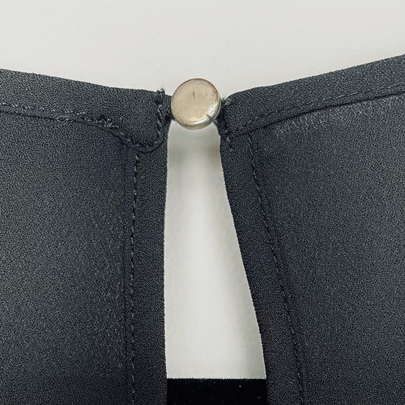 Dynamite lace black guipure top or blouse, size S - Picture 5 of 6